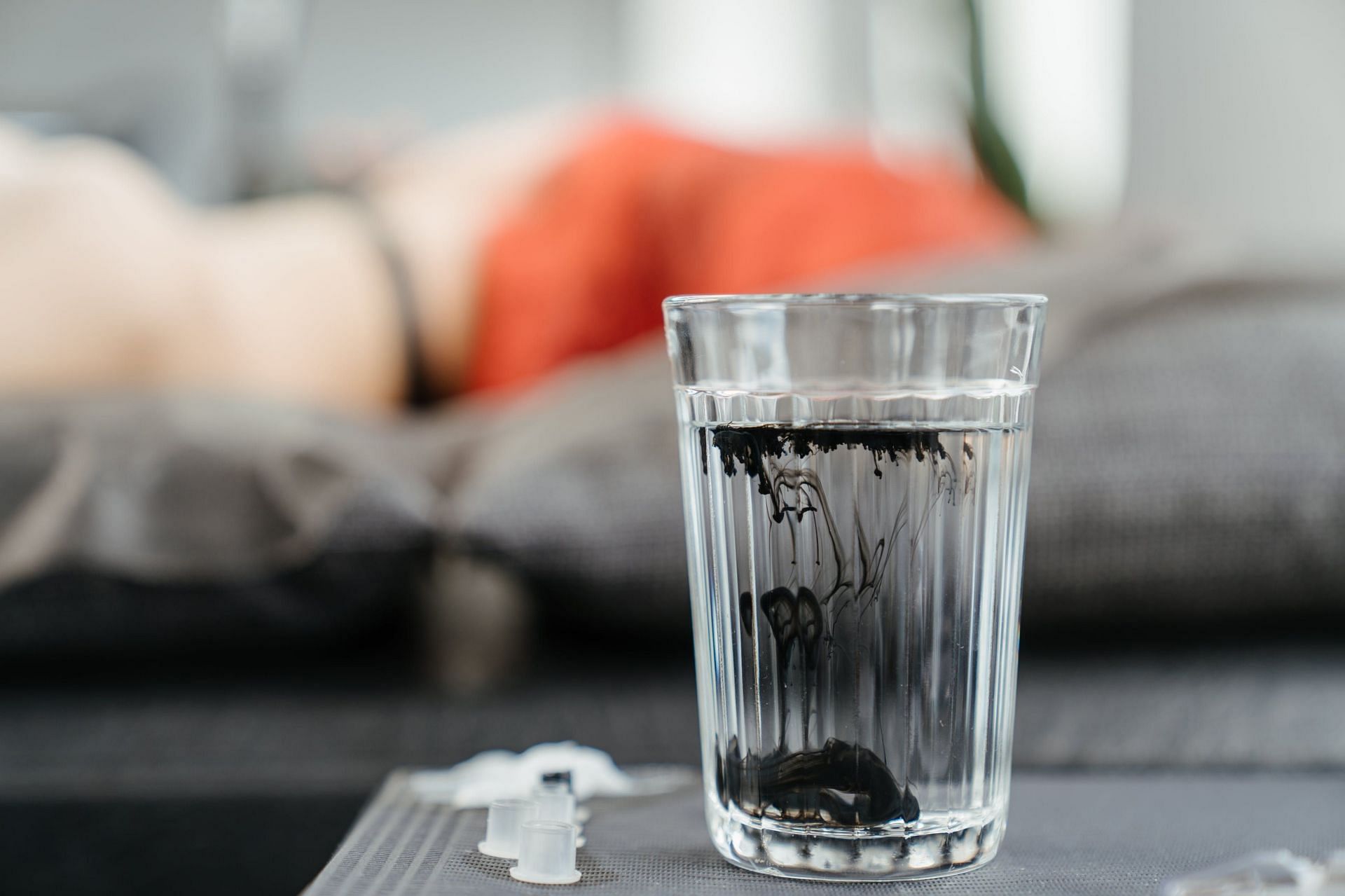 Importance of preventing bloating during the holidays (image sourced via Pexels / Photo by cottonbro)